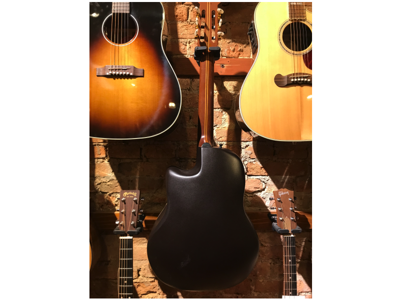 Ovation 1763 Classic Natural - Esse Music Store