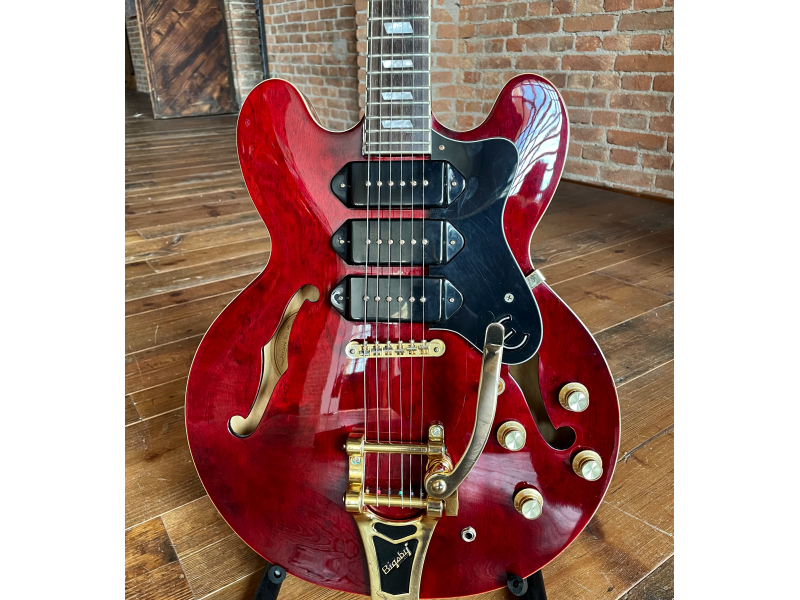 Epiphone riviera deals p93 mods