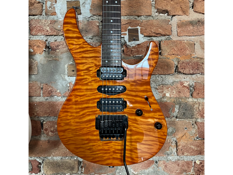 Yamaha Pacifica 812DX - Esse Music Store